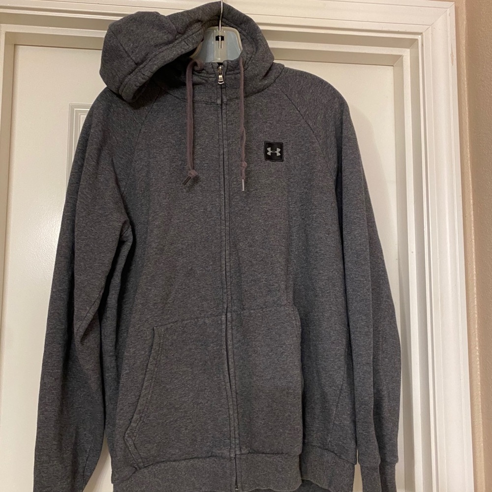 Men’s Under Armour thick grey hoodie
